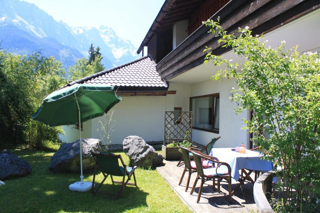 Landhaus Steinbrech Hotel Grainau Exterior photo